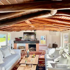 https://3-bedroom-cascais-apt.hotels-lisbon-portugal.com